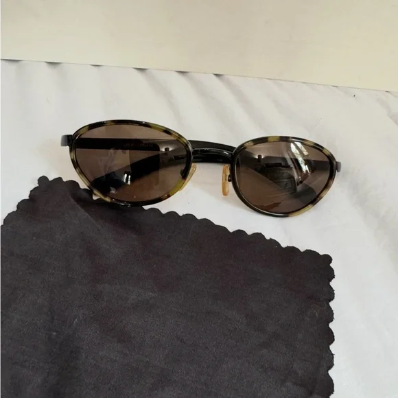 St. John Brown and Black Oval Sunglasses - Picture 4 of 4
